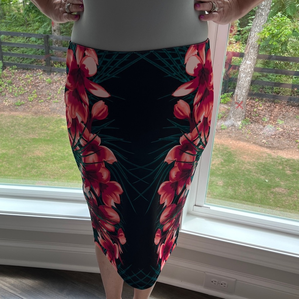 Floral Apt 9 skirt